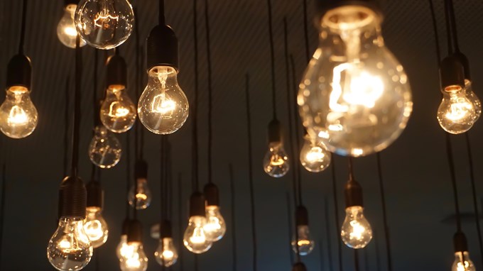 light-bulbs-3958844_1920.jpg