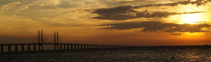 Bild över Öresundsbron i solnedgång